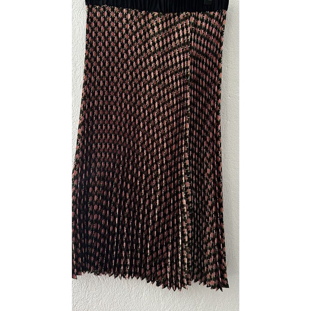 Scotch & Soda Black and Pink Pleated Midi Skirt - Picture 6 of 11